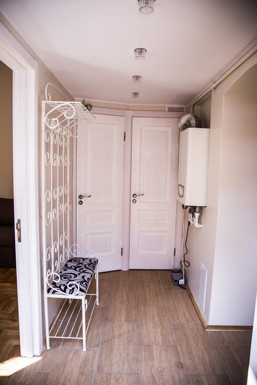 Apartments White House Lviv Ruang foto